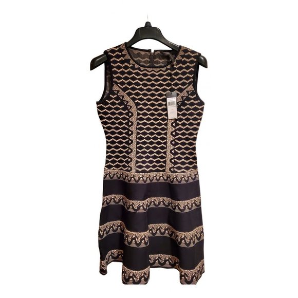 A bcbgmaxazria jacquard-knit pattern bodycon dress. SIZE MEDUIM - Picture 1 of 4